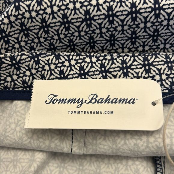 Tommy Bahama Blue and White Patterned side zip ankle pants Size 8 New - Picture 9 of 11